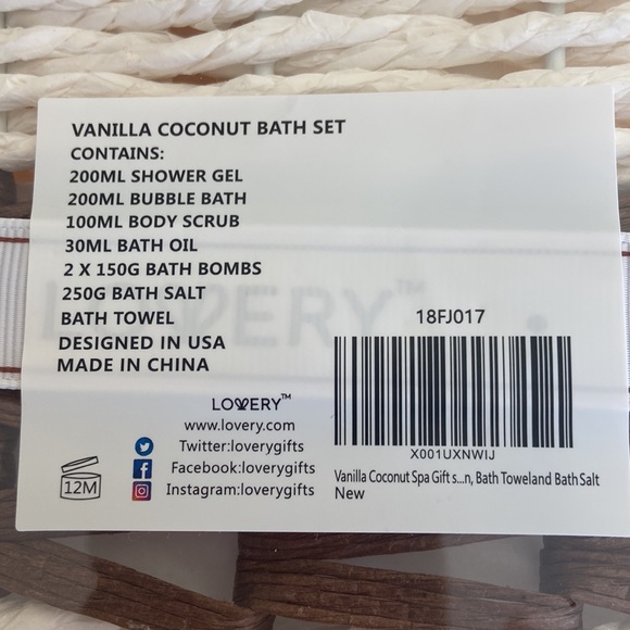 NWT Lowery Vanilla Coconut 9 piece Bath Gift Set - Picture 5 of 5